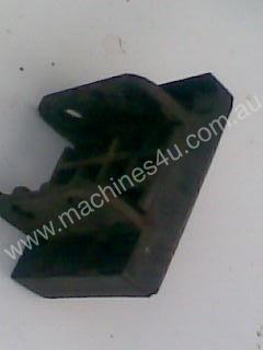 caption Brandt edgebander chain pads