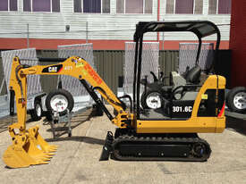 HIRE TIGHT ACCESS MINI EXCAVATOR - 3 BUCKETS - picture0' - Click to enlarge