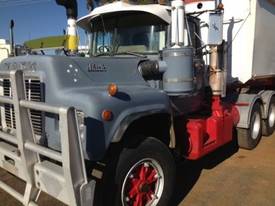 1980 MACK R600 - picture0' - Click to enlarge