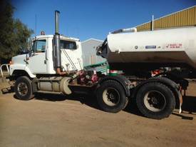1990 International S-Line Water Tanker Combo - picture1' - Click to enlarge