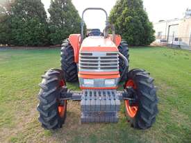 KUBOTA M8200 FOR SALE - picture1' - Click to enlarge