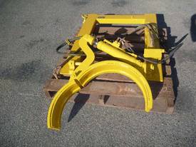 HYDRAULIC DRUM GRAB & TIPPER - picture0' - Click to enlarge