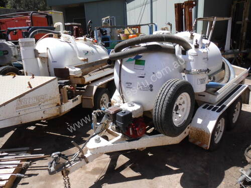 NGE-1000 , vacume tank trailer as new 
