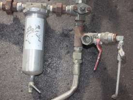 High pressure paint filter and valves - picture0' - Click to enlarge