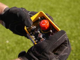 WIRELESS REMOTE CONTROL FOR STUMP GRINDERS - picture0' - Click to enlarge