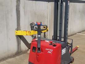 Good condition Nichiyu reach truck - picture0' - Click to enlarge