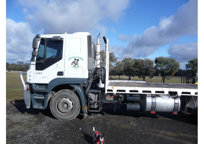 Used 2004 Iveco MP4300 EUROTECH Tray Truck in , - Listed on Machines4u