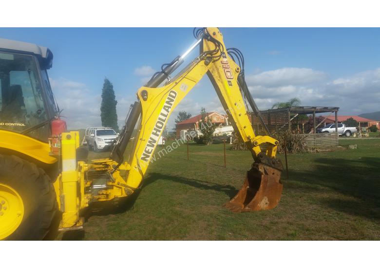 Used 2010 New Holland B110B Backhoe Loader in , Listed on Machines4u