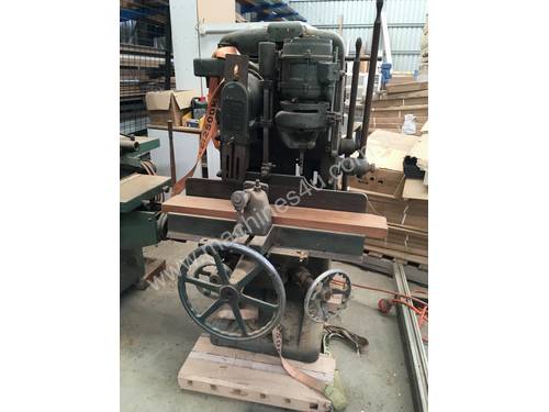 chain/chisel mortice machine