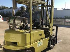 Mitsubishi FG 20 Forklift - picture2' - Click to enlarge