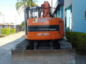 15.0 Tonne Excavator available for HIRE - Hitachi ZX135 - picture0' - Click to enlarge