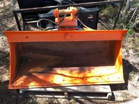 1500mm Hydraulic Tilt Bucket - picture0' - Click to enlarge