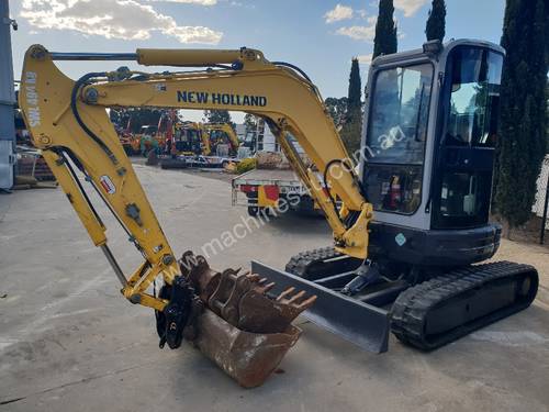 NEW HOLLAND E35B EXCAVATOR WITH FULL A/C CABIN, QUICK HITCH AND BUCKETS
