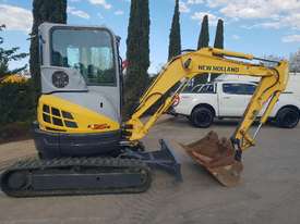 NEW HOLLAND E35B EXCAVATOR WITH FULL A/C CABIN, QUICK HITCH AND BUCKETS - picture1' - Click to enlarge