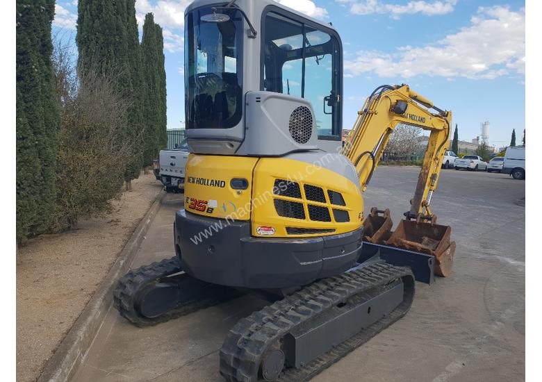 Used 2010 New Holland Construction E35B Mini Excavators in , Listed