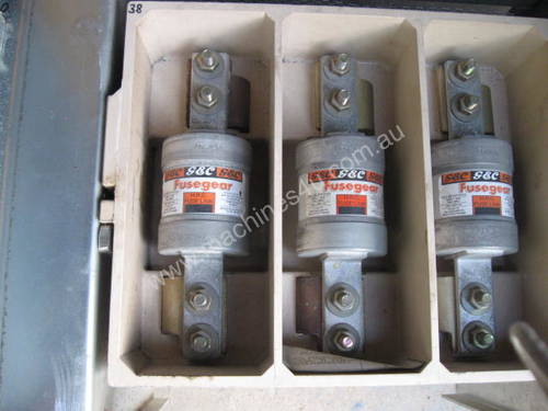 Circuit Breaker-3 phase- 630 Amp Fuse Switch