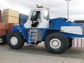 9T LIFTKING (7.3m Lift) 4WD Telehandler Diesel 200R Forklift - picture0' - Click to enlarge