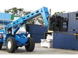 9T LIFTKING (7.3m Lift) 4WD Telehandler Diesel 200R Forklift - picture0' - Click to enlarge