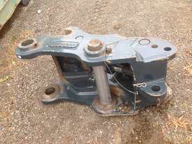 30 tonn Hydraulic Quick Hitch  - picture2' - Click to enlarge