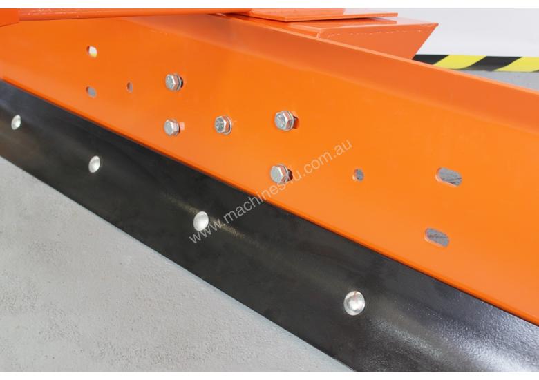 caption Grader Blade Medium Duty 5 ft