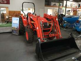 Kioti DK5810 FWA/4WD Tractor - picture0' - Click to enlarge