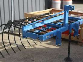 4ft Stick Rake - picture0' - Click to enlarge