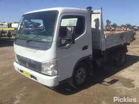 2006 Mitsubishi Canter - picture2' - Click to enlarge