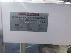 Leda 3 bag Dust Extractor - picture0' - Click to enlarge