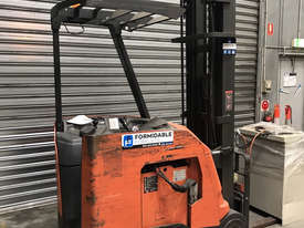 Raymond 425-C35TT Electric Counterbalance Forklift - picture1' - Click to enlarge