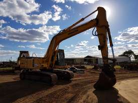 2001 Komatsu PC220-6E Excavator *CONDITIONS APPLY* - picture0' - Click to enlarge