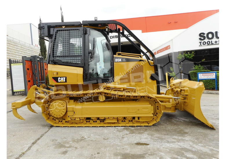 caption Caterpillar D5K XL Bulldozer DOZCATK