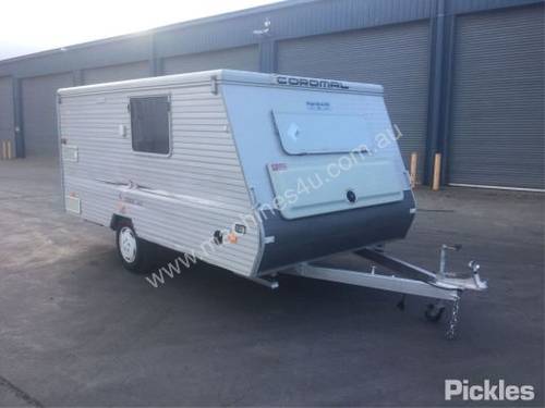 2005 Coromal Compac 401