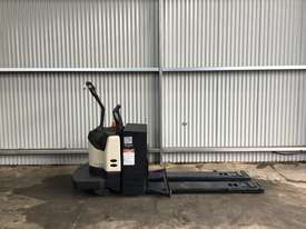 Electric Forklift Rider Pallet PE Series 2005  - picture1' - Click to enlarge