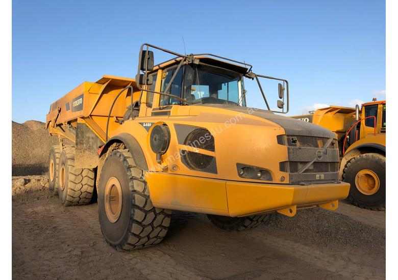 caption Volvo A40F