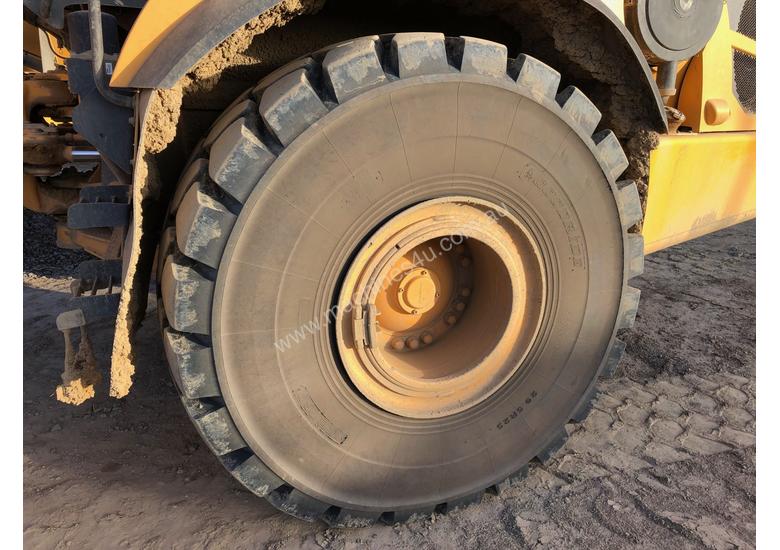 caption Volvo A40F