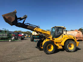 Palazzani Paload Loader/Tool Carrier Loader - picture0' - Click to enlarge