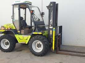 3.5T Diesel Rough Terrain Forklift - picture0' - Click to enlarge