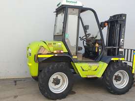 3.5T Diesel Rough Terrain Forklift - picture1' - Click to enlarge