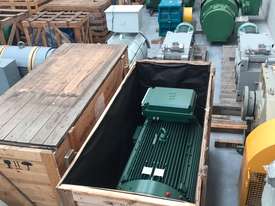 355 kw 475 hp 6 pole 990 rpm 415 volt Foot Mount 355L frame ABB AC Electric Motor - picture0' - Click to enlarge