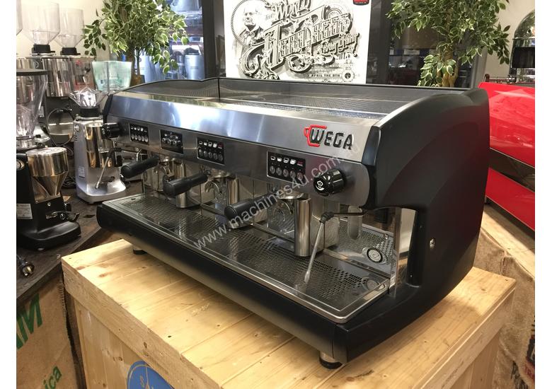 Used wega WEGA POLARIS 3 GROUP HIGH CUP BLACK ESPRESSO COFFEE MACHINE