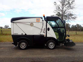 MacDonald Johnston CN101 Sweeper Sweeping/Cleaning - picture1' - Click to enlarge