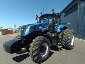 New Holland T8.330 FWA - picture1' - Click to enlarge