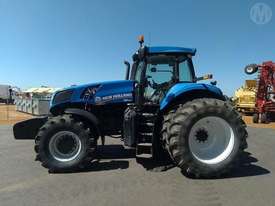 New Holland T8.330 FWA - picture2' - Click to enlarge