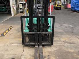 Mitsubishi Counter Balance Forklift - picture1' - Click to enlarge