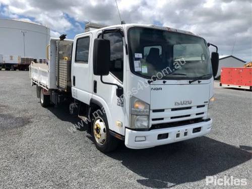 2009 Isuzu NQR450