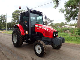 Massey Ferguson 5435 FWA/4WD Tractor - picture0' - Click to enlarge