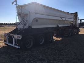 Howard Porter Hi-Cube Side Tipper  Lead trailer with ring feeder. - picture1' - Click to enlarge