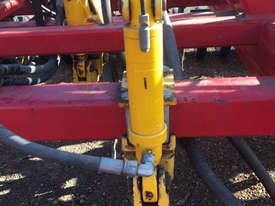 Bourgault 5710 Seeder Bar Seeding/Planting Equip - picture2' - Click to enlarge