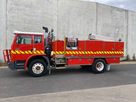 International Acco 2350G Water truck Truck - picture2' - Click to enlarge