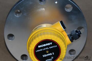 Mobrey Squing 2 Vibrating Fork Liquid Level sensor 71414-512 TD4GC2AAE-SP  